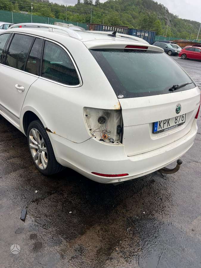Skoda Superb Europa xenon