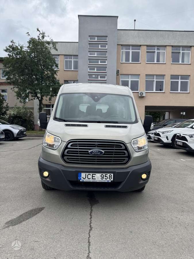 Ford Transit, passenger minibus