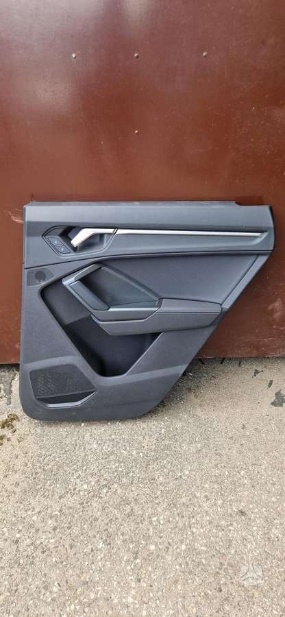 Audi Q3 door upholstery, seats