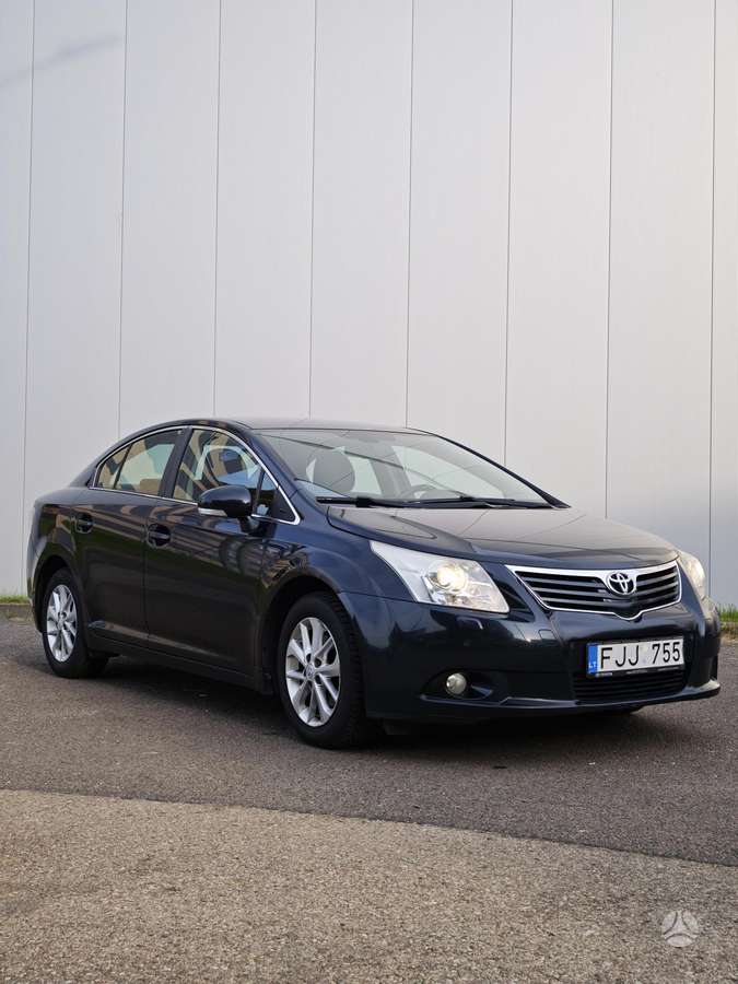 Toyota Avensis - 6