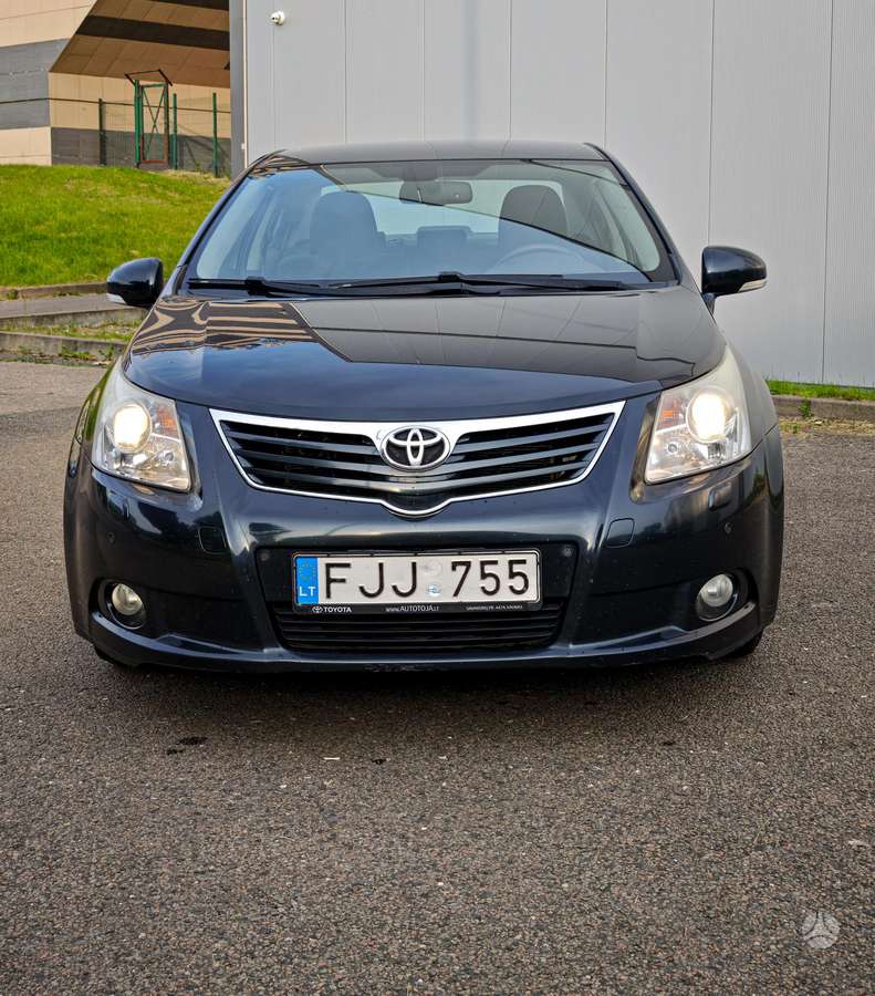 Toyota Avensis - 7