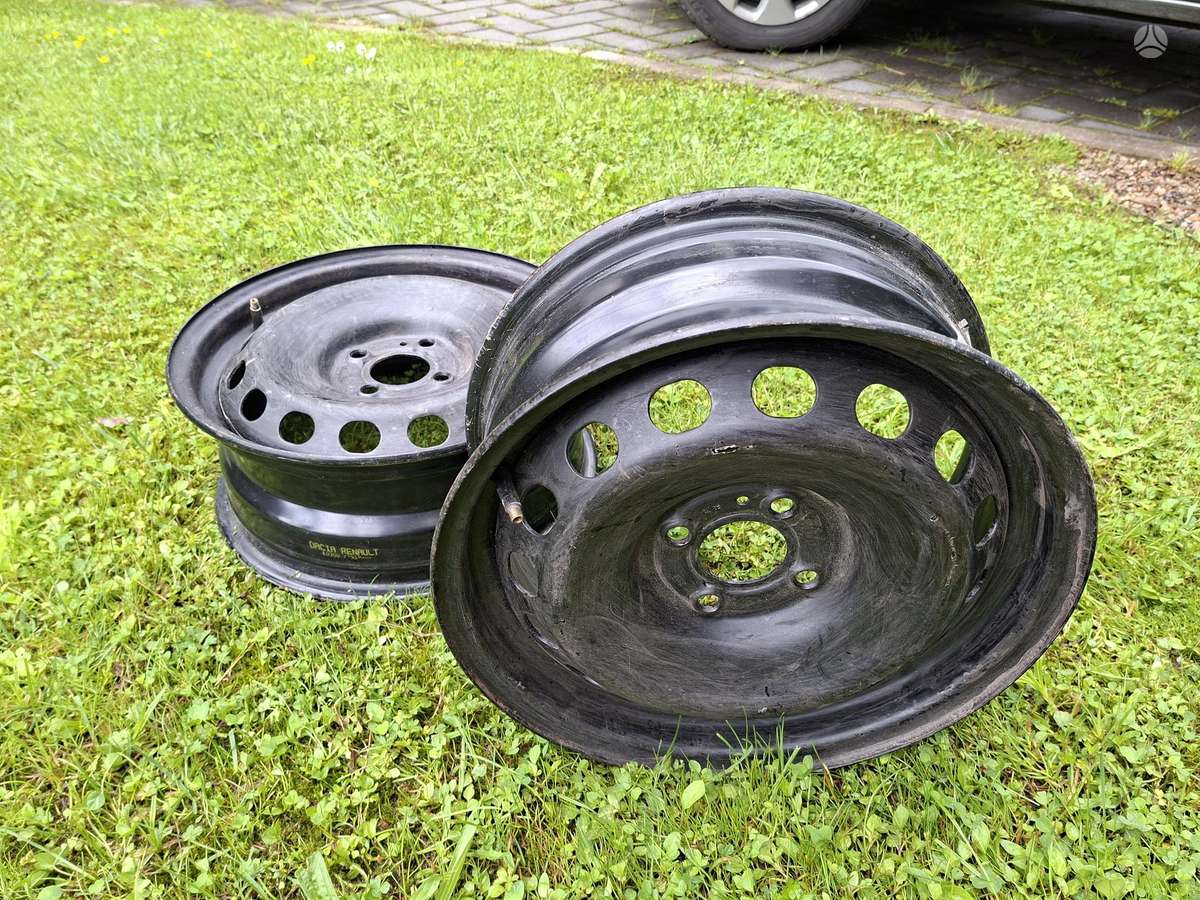 Renault, tērauda apzīmogoti, R15