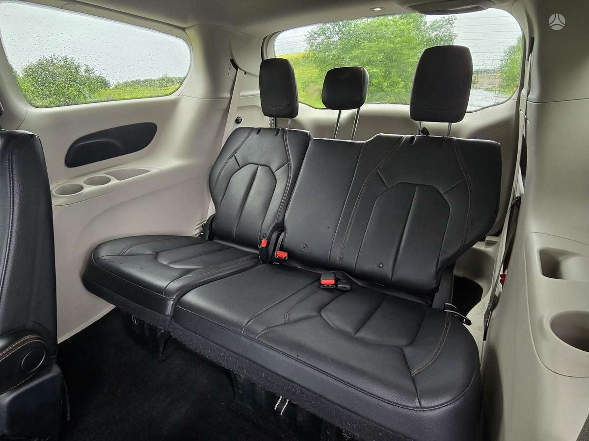 Chrysler Pacifica, 3.6 l., Минивэн