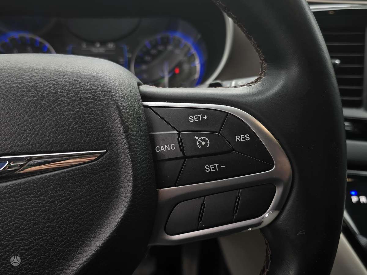 Chrysler Pacifica, 3.6 l., Минивэн