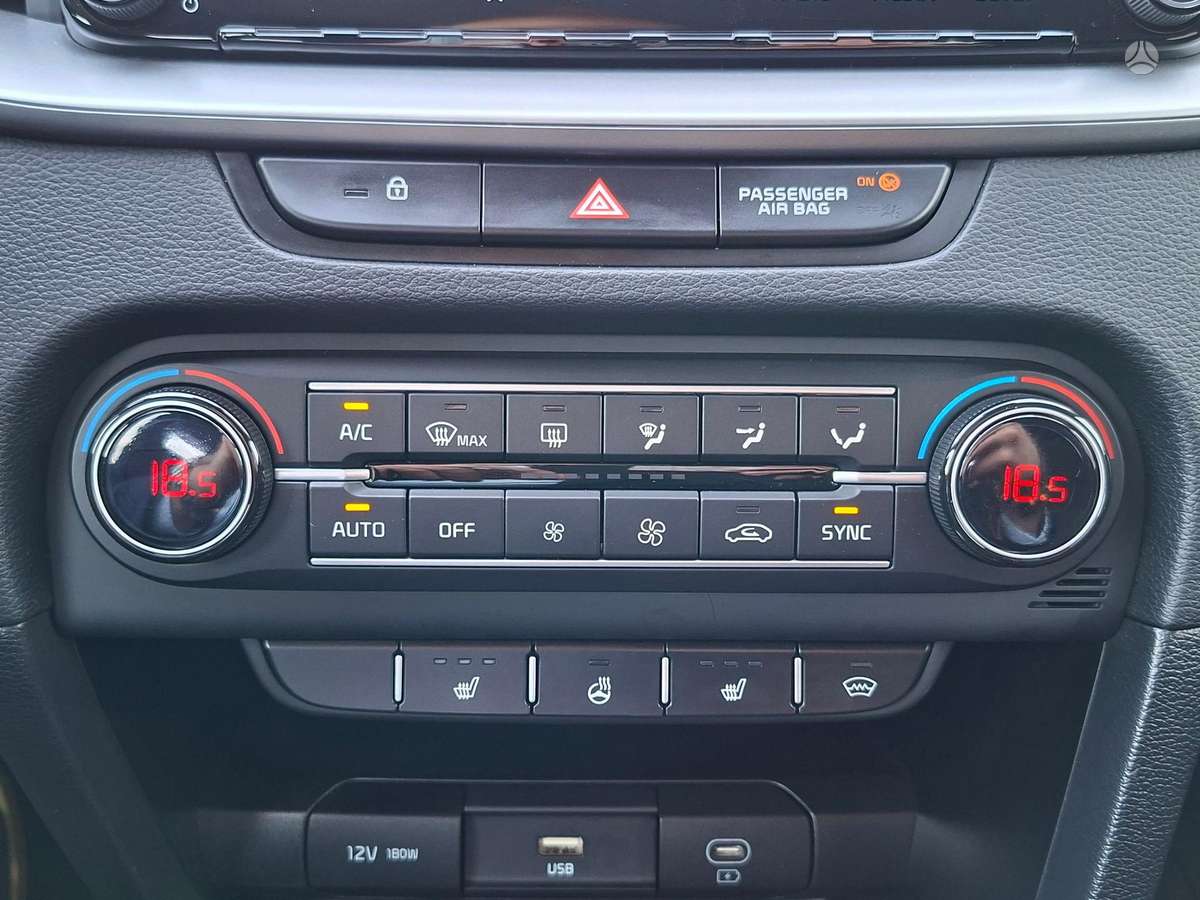 Kia Ceed, 1.5 l., hatchback