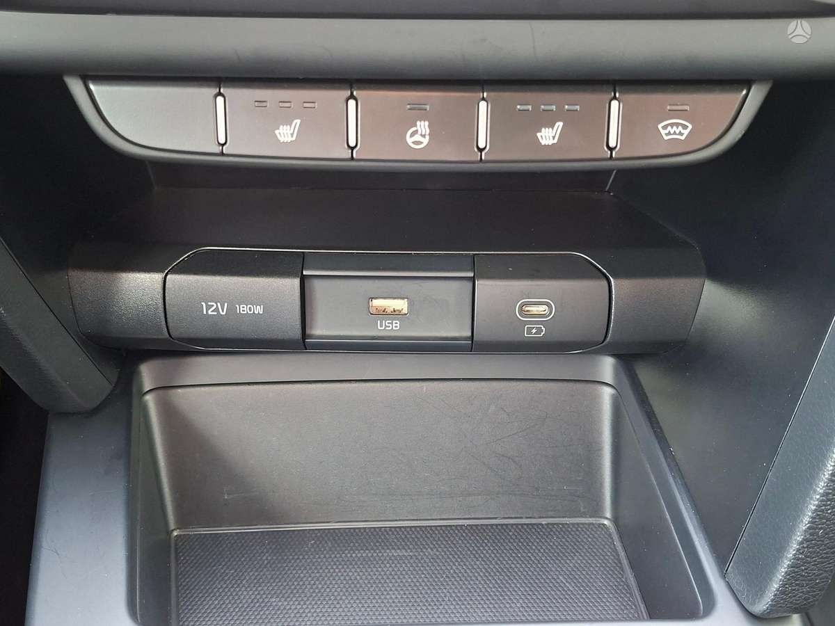 Kia Ceed, 1.5 l., hatchback