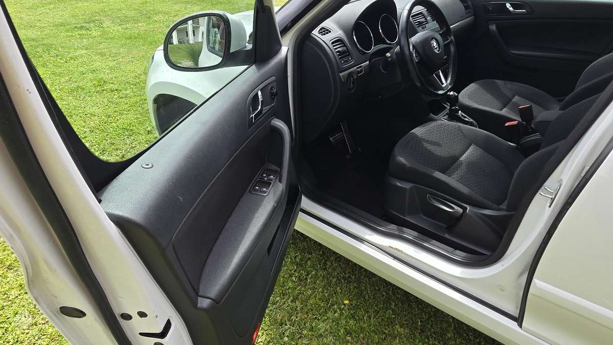 Skoda Yeti, 1.4 l., Хэтчбек