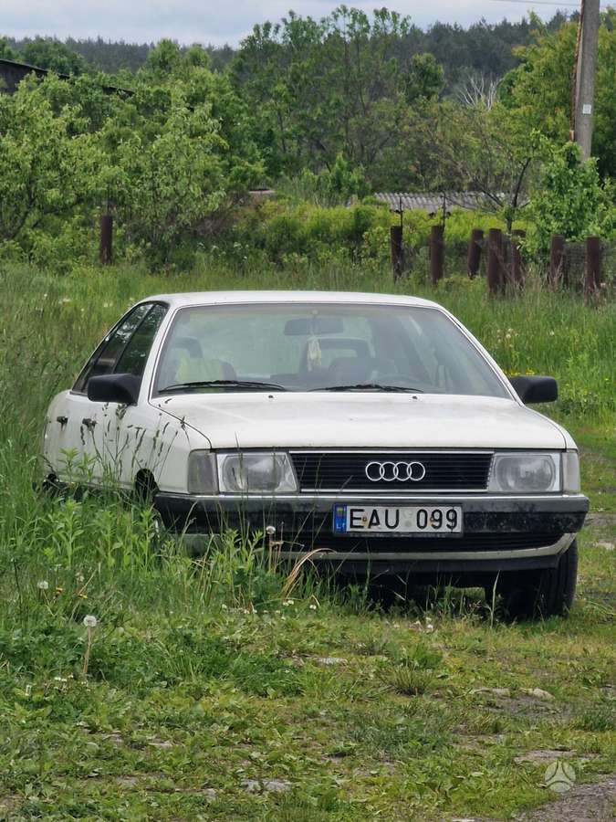 Audi 100, 2.2 l., Седан