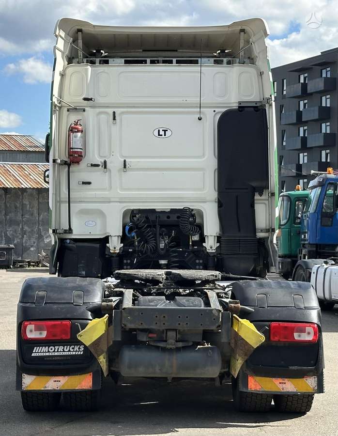 DAF XF 460, double sleeper