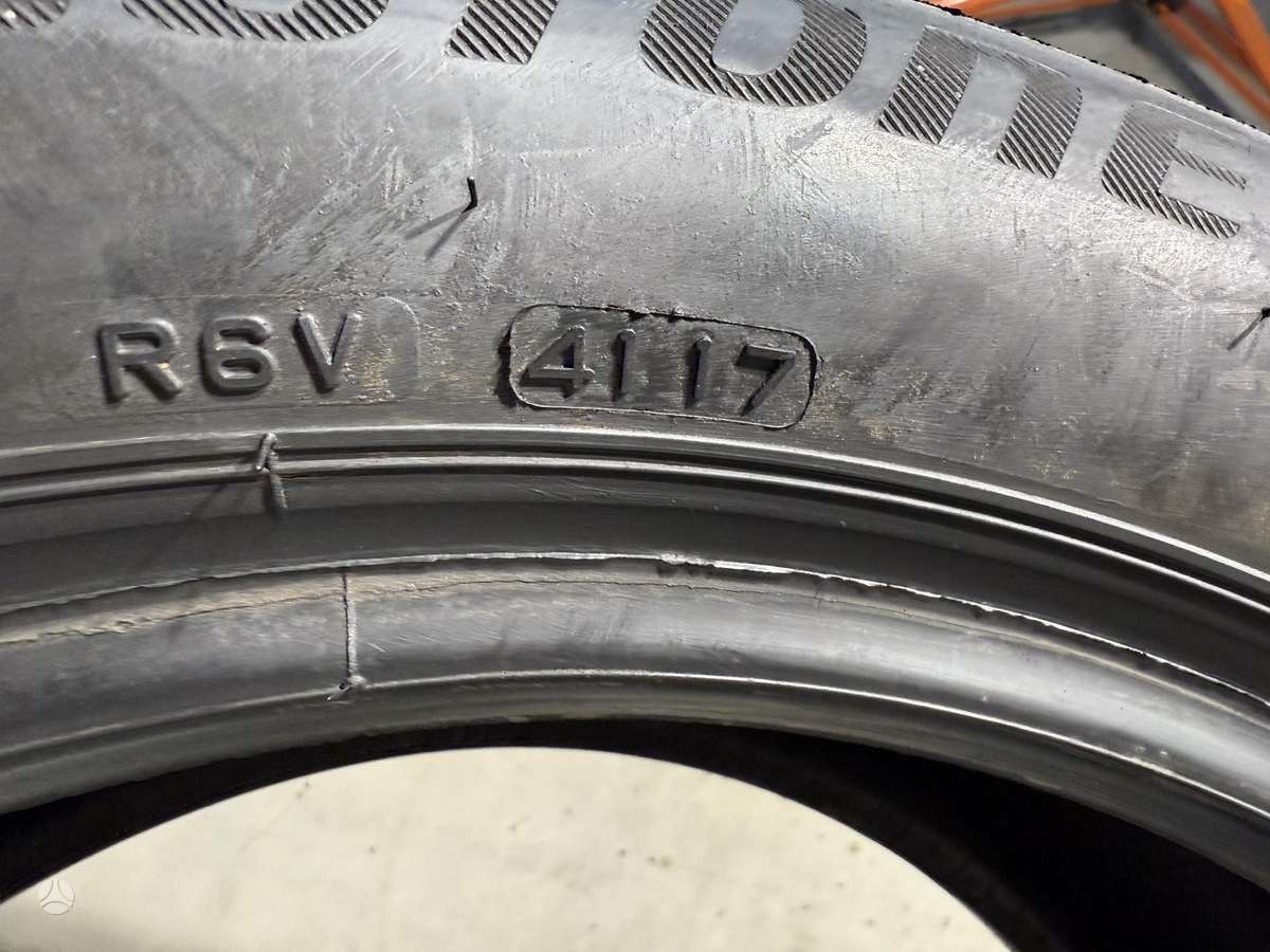 Bridgestone Blizzak lm-32, winter 225/50 R17