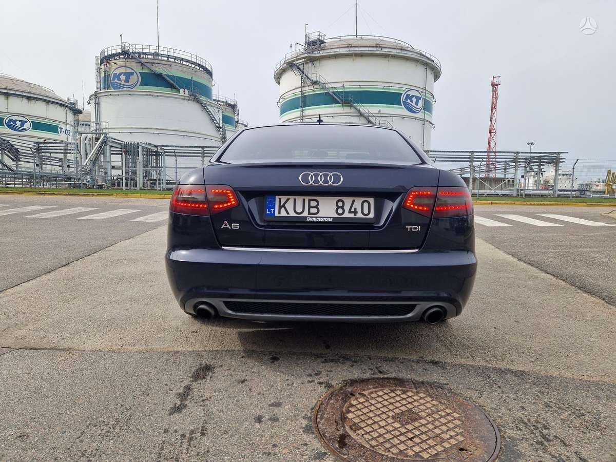 Audi A6, 2.0 l., Седан