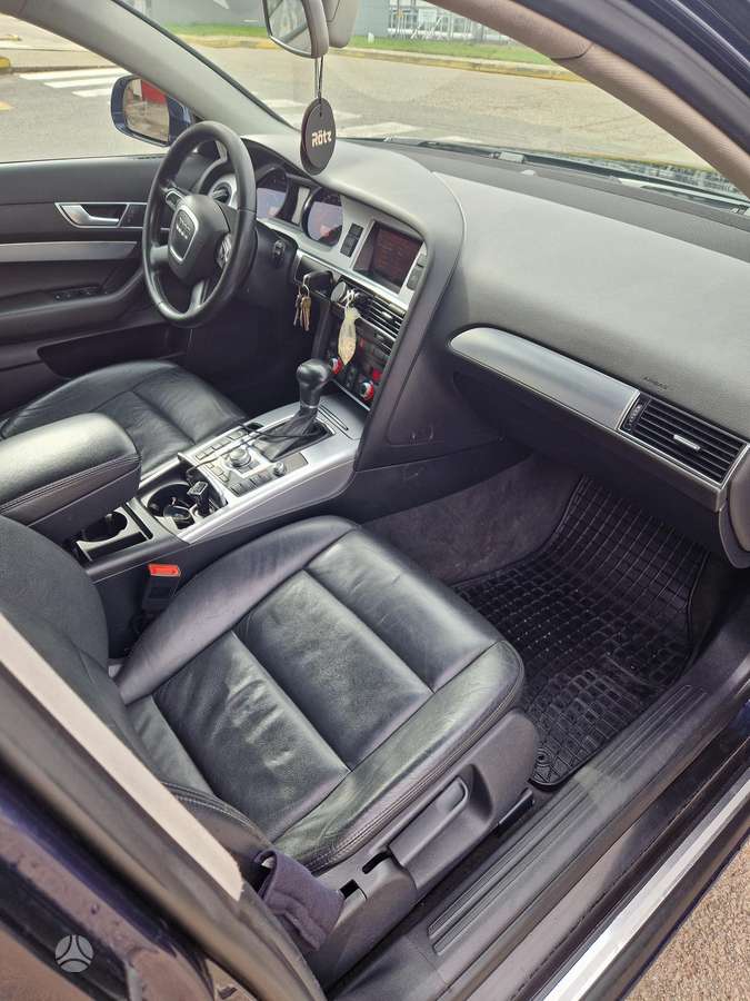 Audi A6, 2.0 l., Седан