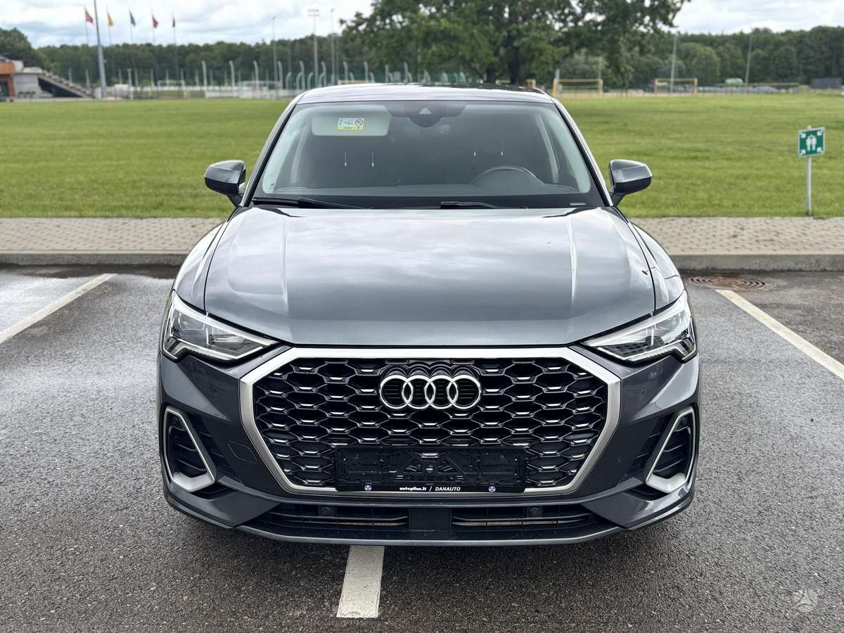 Audi Q3 Sportback, 2.0 l., Хэтчбек
