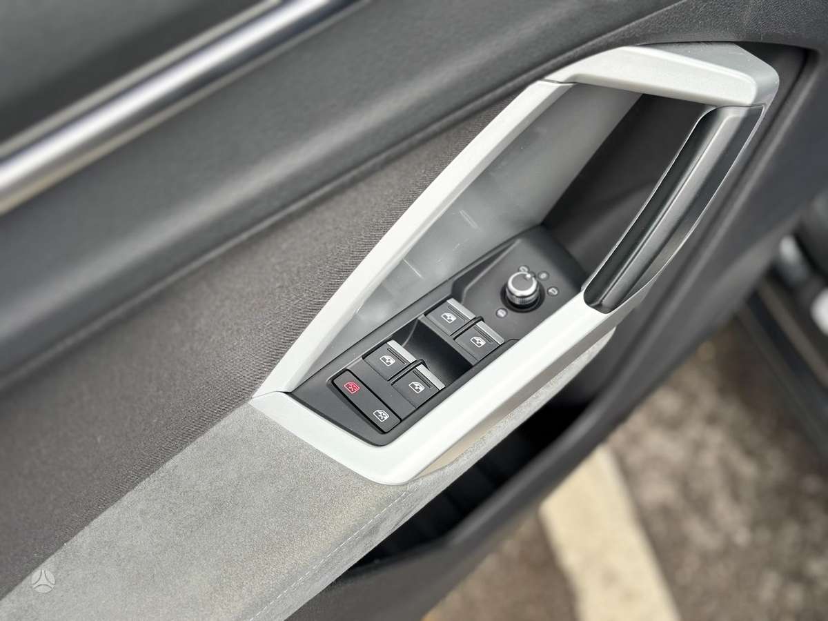 Audi Q3 Sportback, 2.0 l., Хэтчбек