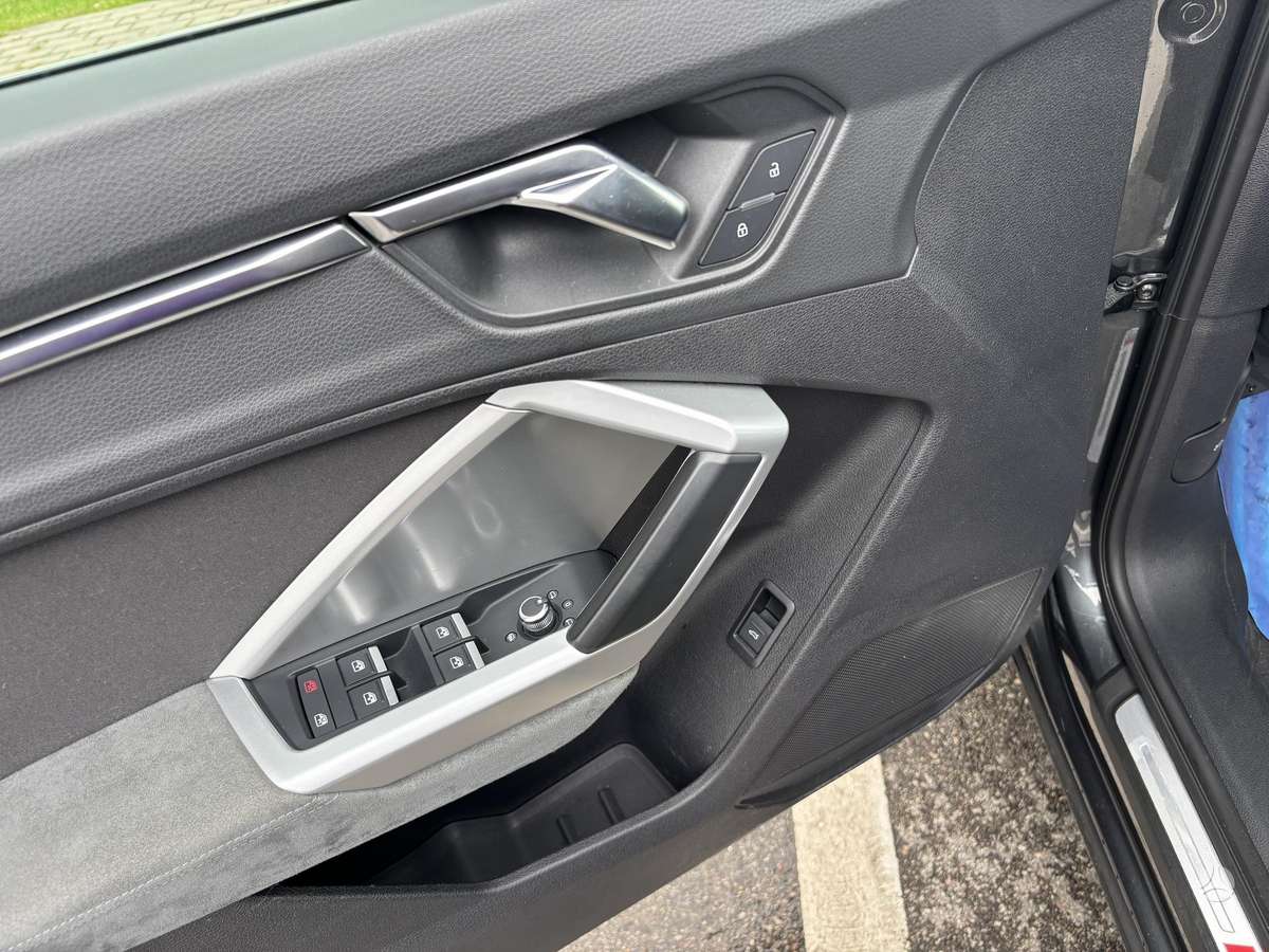 Audi Q3 Sportback, 2.0 l., hatchback