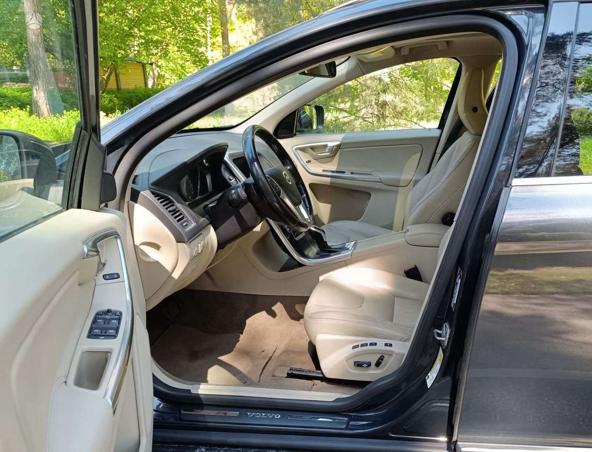 Volvo XC60 - 4