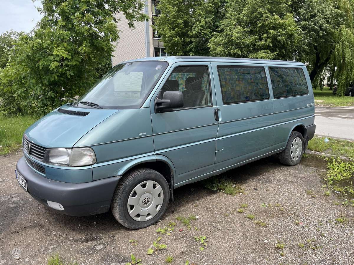Volkswagen Caravelle - 2