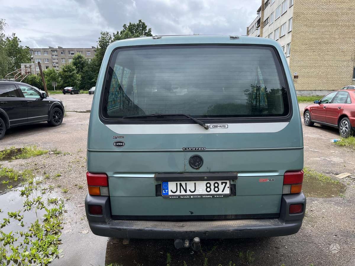 Volkswagen Caravelle - 6