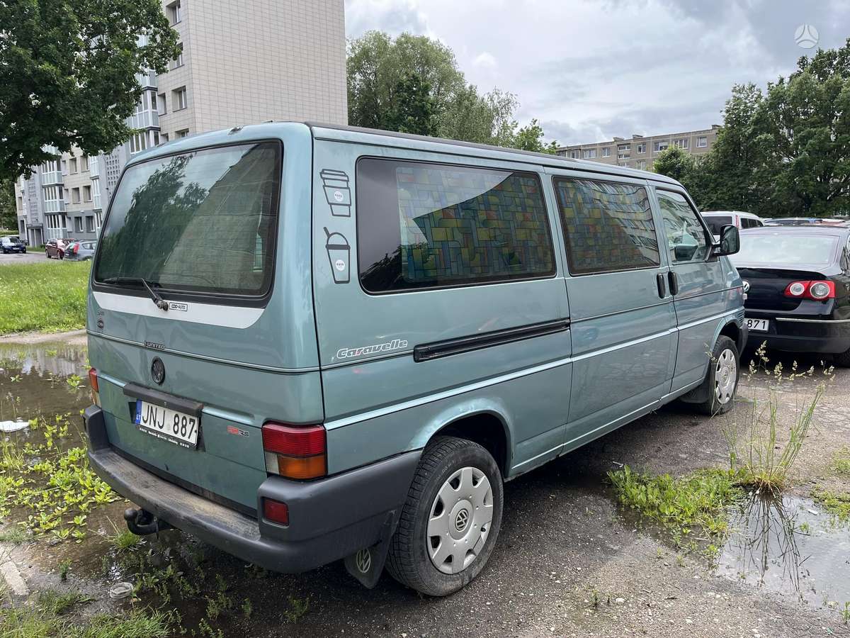 Volkswagen Caravelle - 7