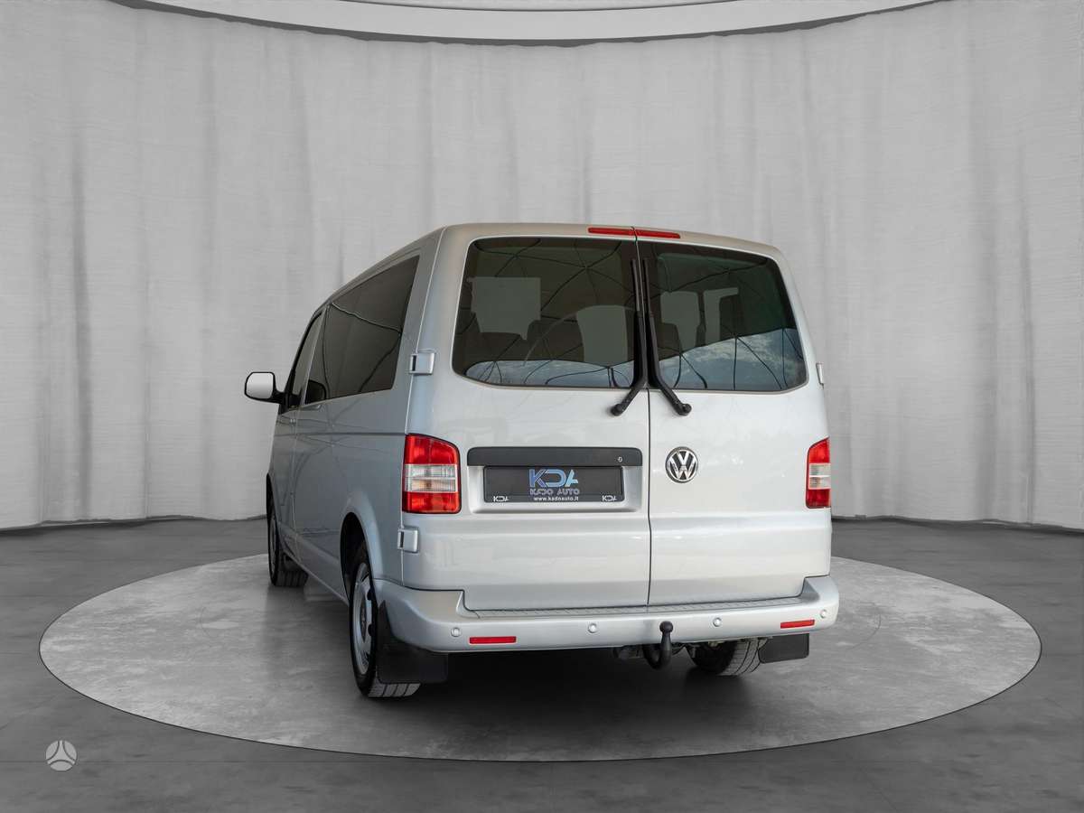 Volkswagen Caravelle - 7