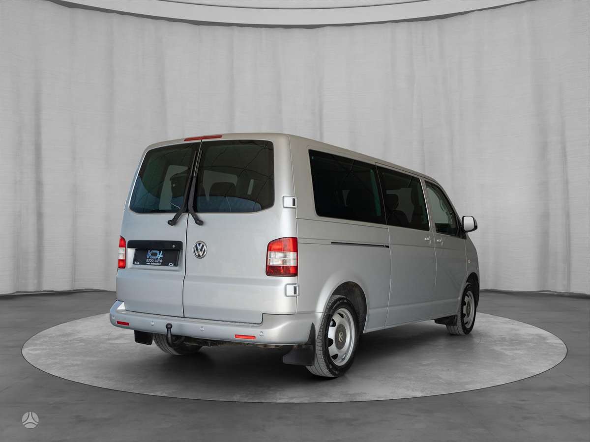Volkswagen Caravelle - 10