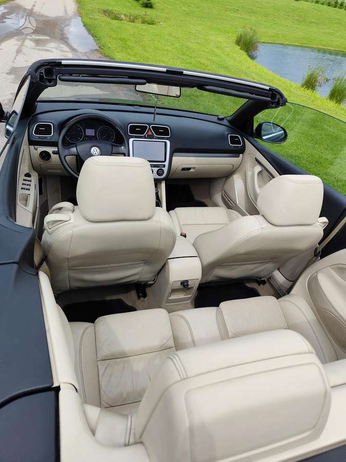 Volkswagen Eos, 2.0 l., convertible
