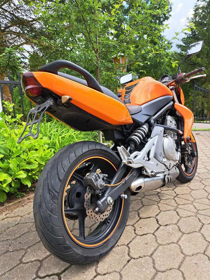 Kawasaki ER 650cc, street / classic