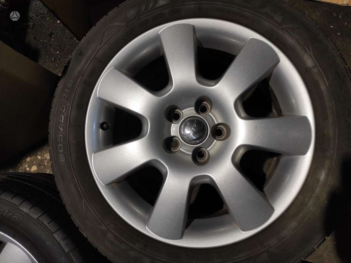 Volkswagen, light alloy, R16