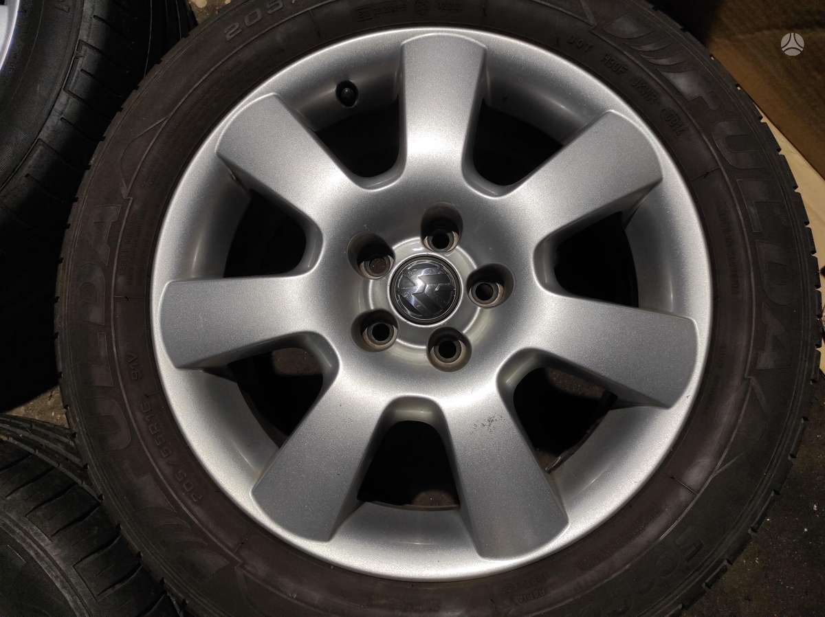 Volkswagen, light alloy, R16