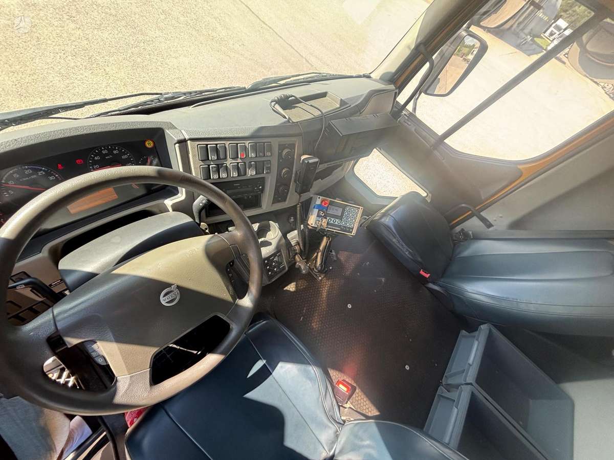 Volvo FL280, garbage trucks
