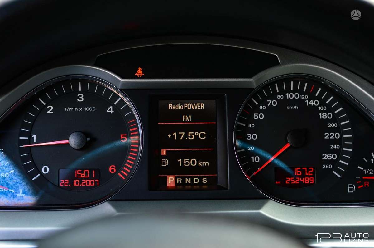 Audi A6, 3.0 l., universalas