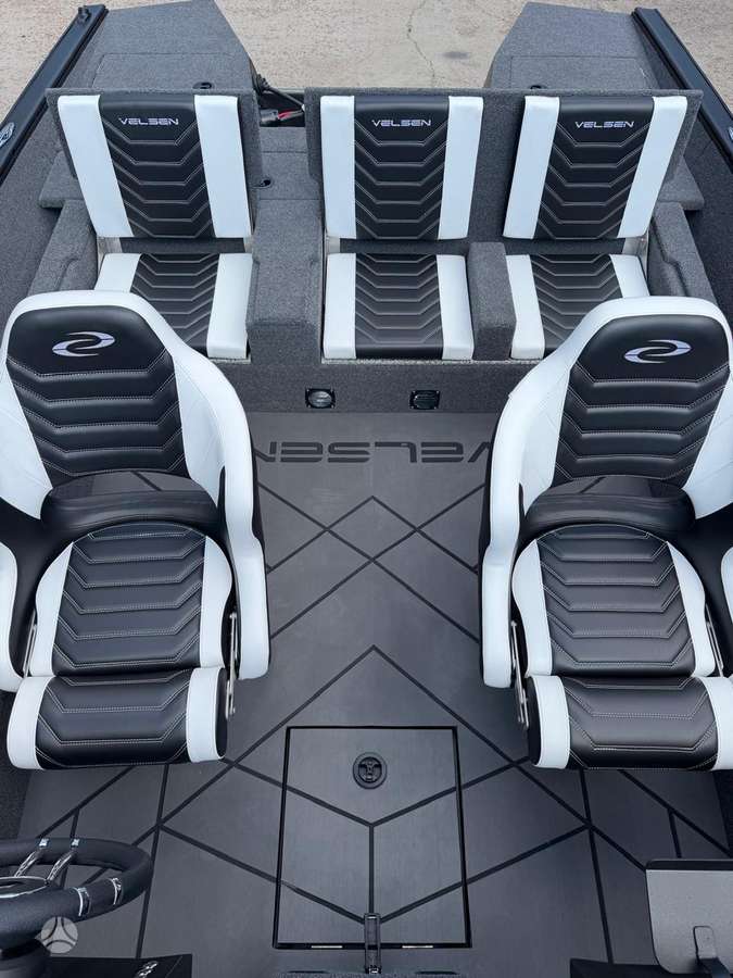 VELSEN 585, yachts / cruisers