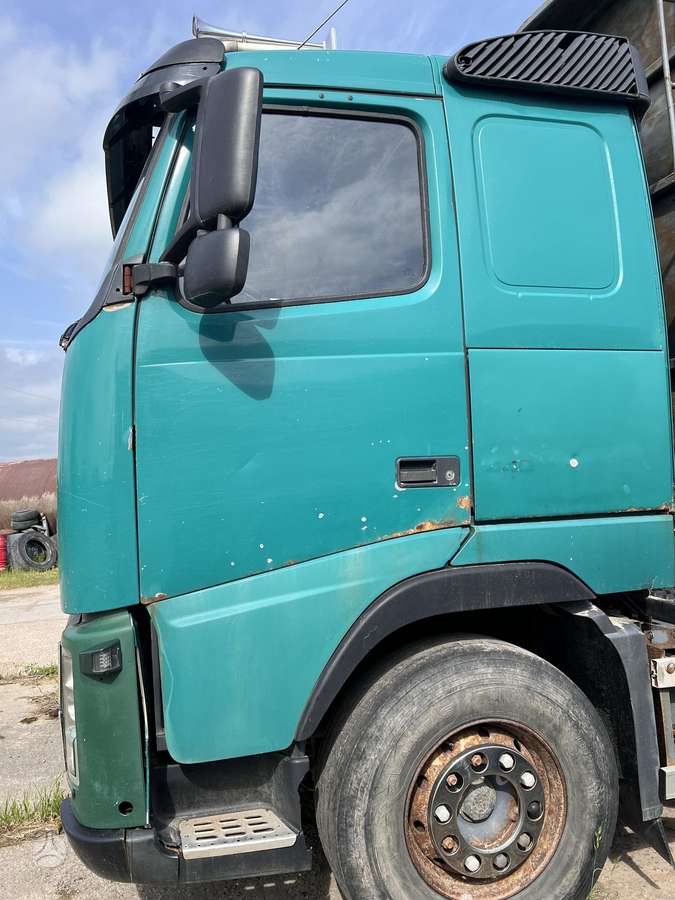 Volvo FH, timber trucks