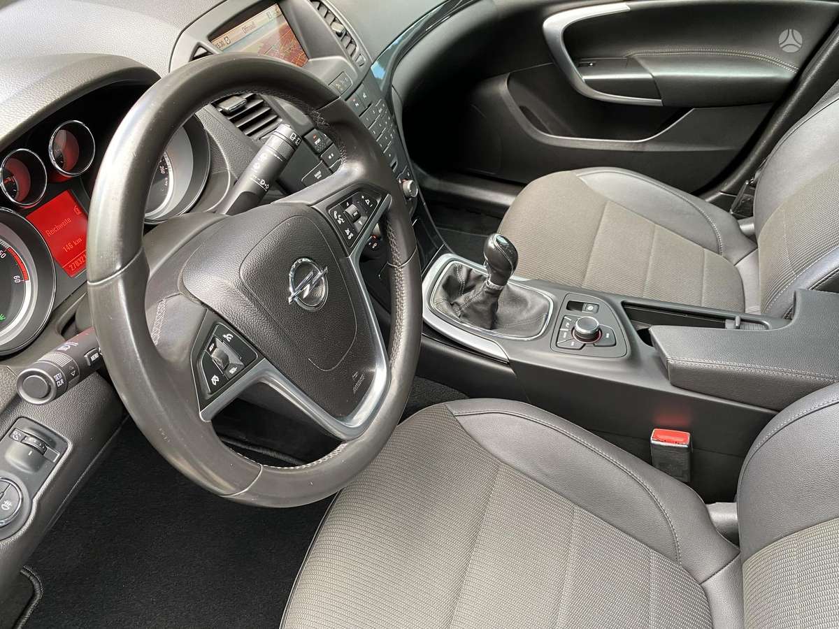 Opel Insignia, 2.0 l., Универсал