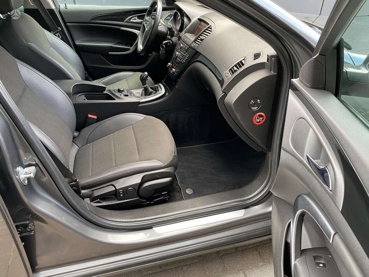 Opel Insignia, 2.0 l., Универсал