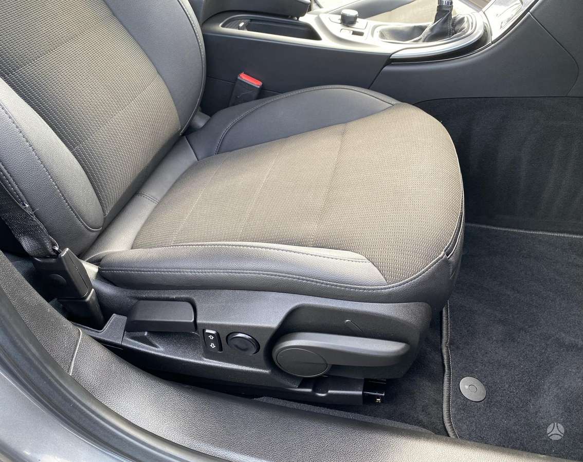 Opel Insignia, 2.0 l., Универсал