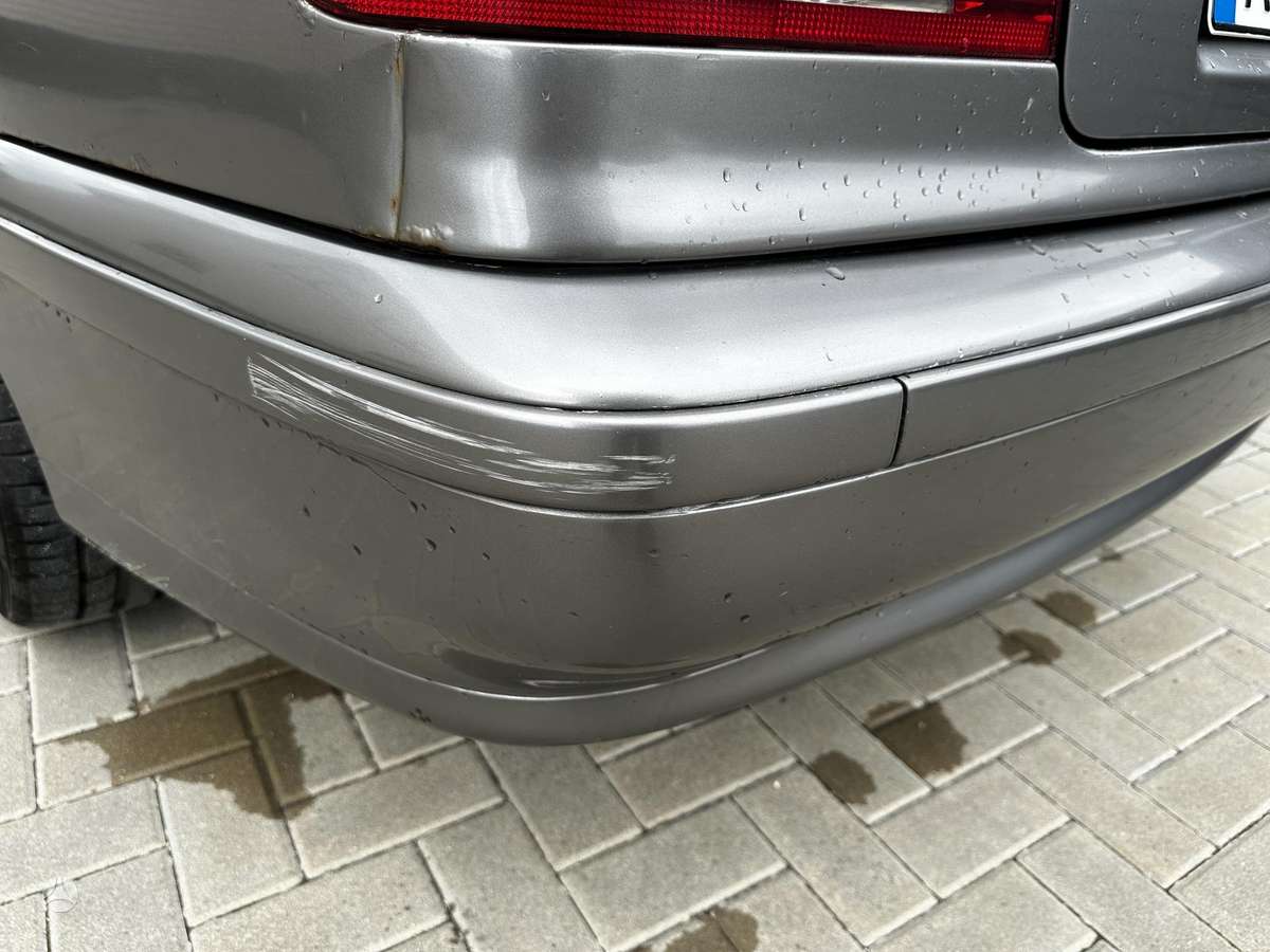 BMW 530, saloon / sedan