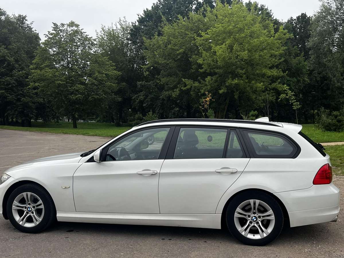 BMW 320, 2.0 l., wagon