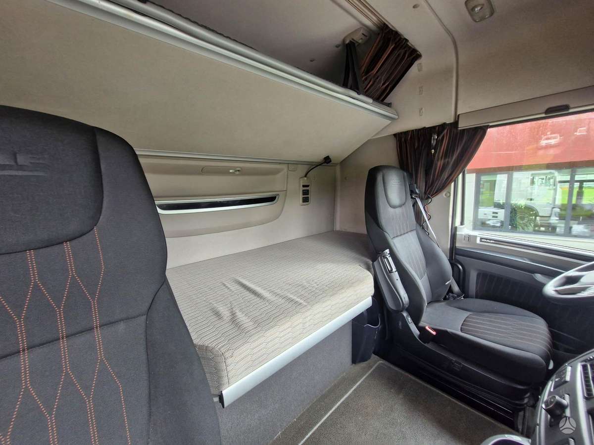 DAF XF 106.480, double sleeper