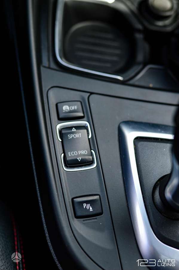 BMW 120, 2.0 l., hatchback