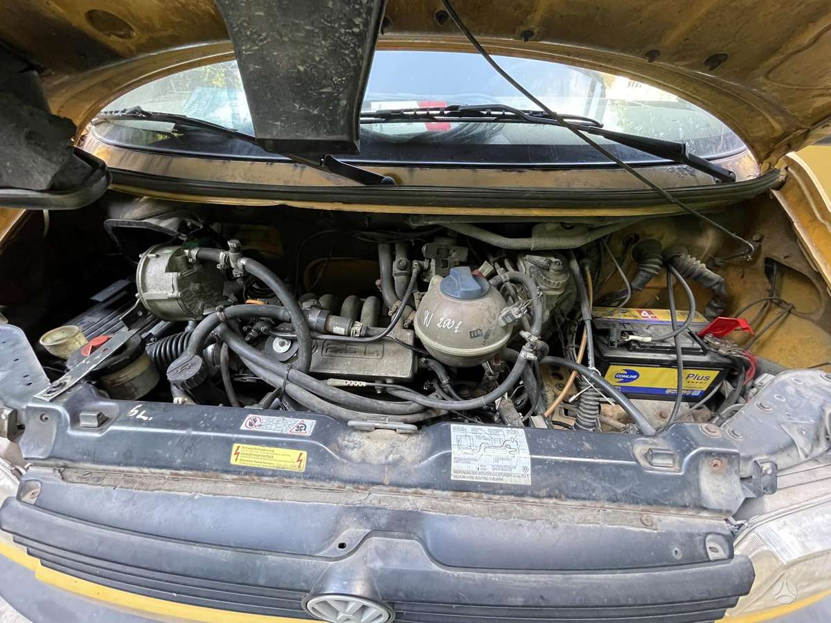 Volkswagen Transporter - 6