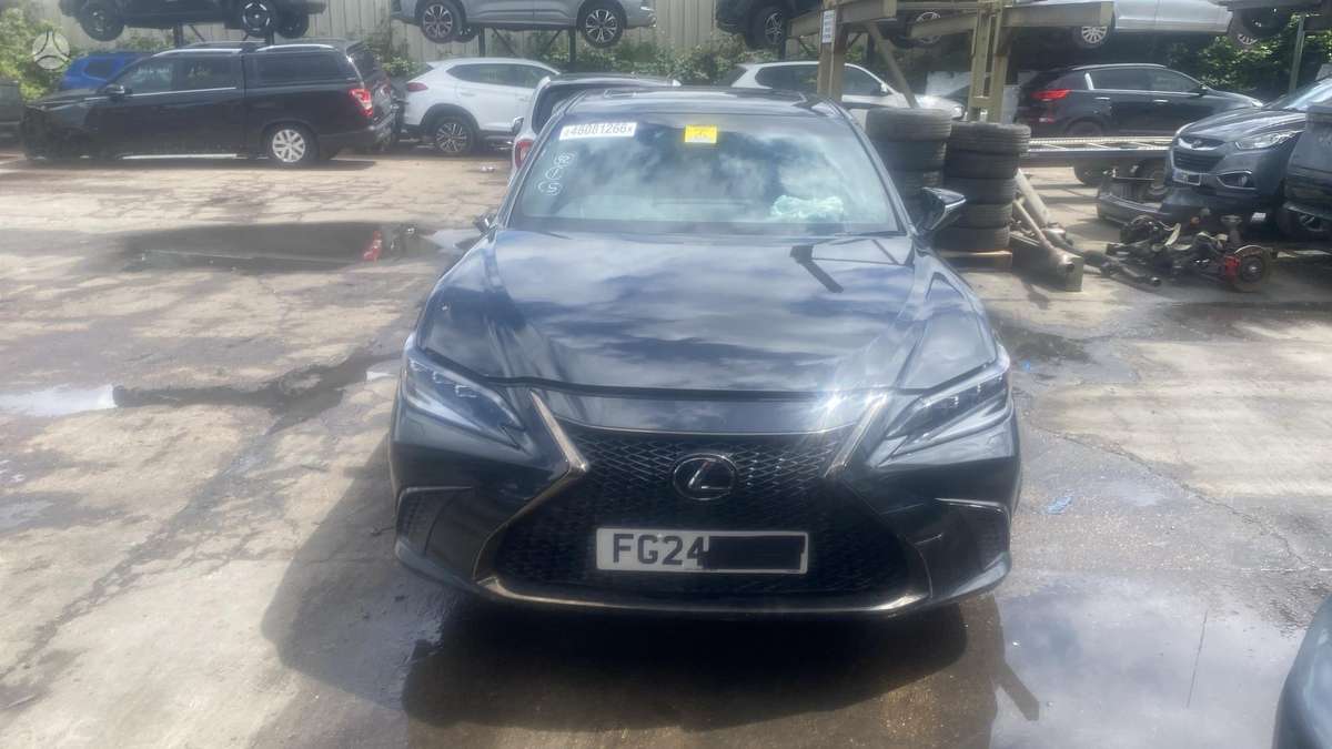 Lexus ES 300h по частям. Dalimis