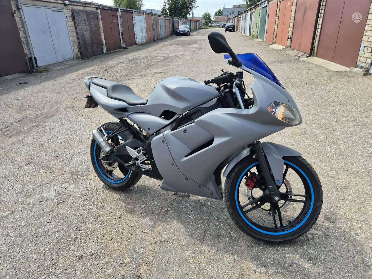 Yamaha TZR 50cc, superbikes
