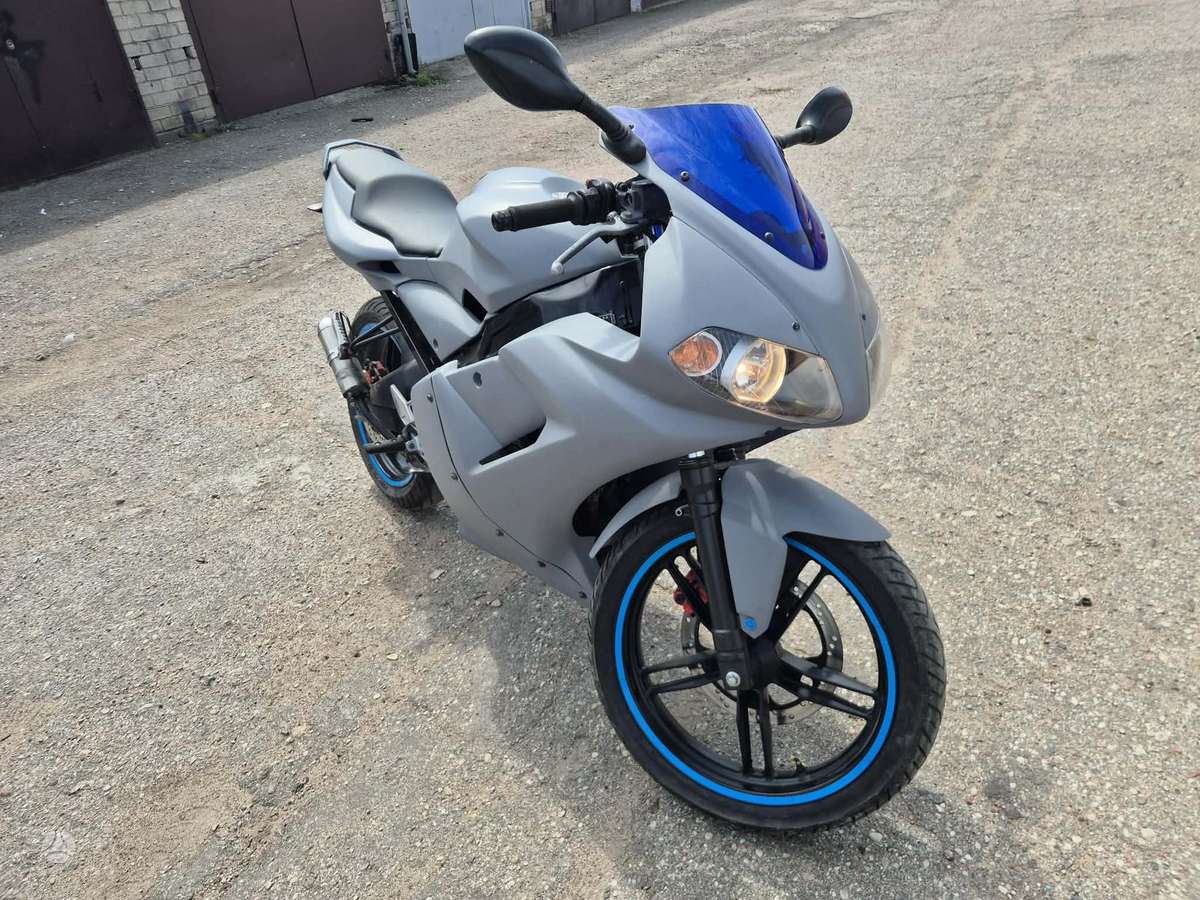 Yamaha TZR 50cc, superbikes