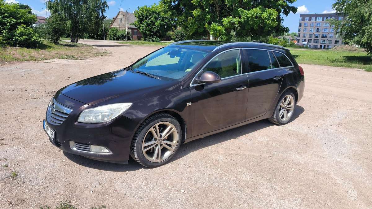 Opel Insignia, 2.0 l., wagon