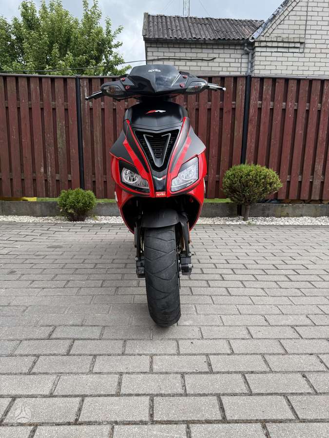 Aprilia SR, scooters / mopeds
