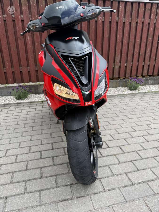 Aprilia SR, scooters / mopeds