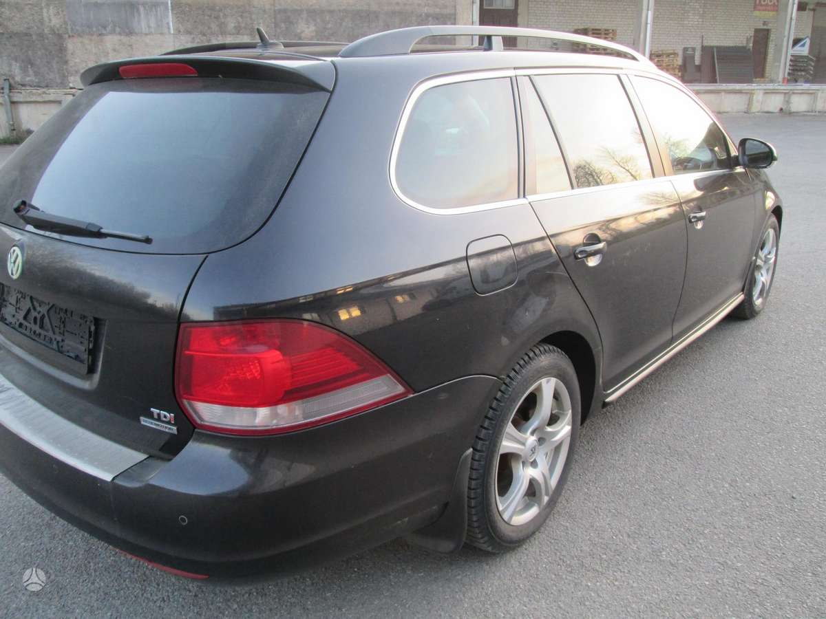Volkswagen Golf - 4