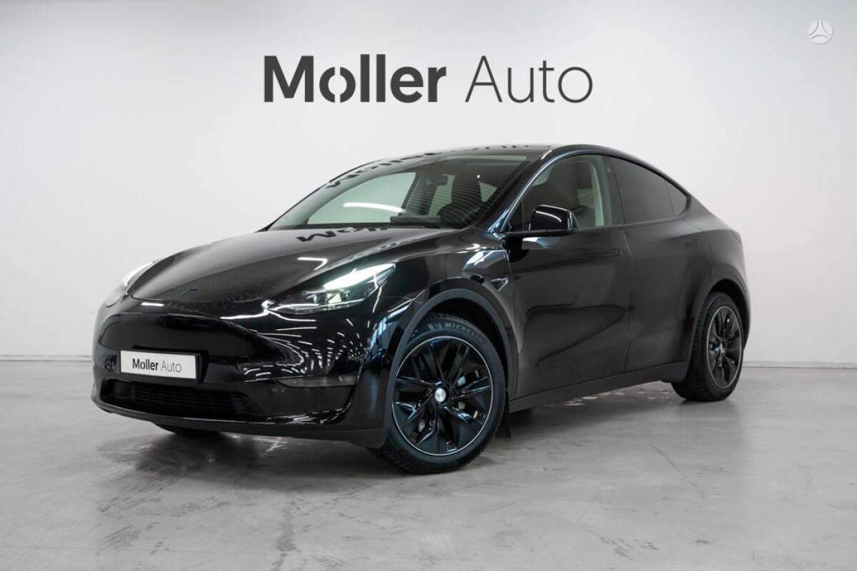 Tesla Model Y, hatchback