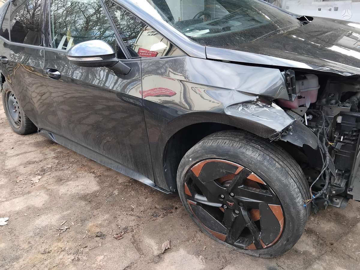 Cupra Born по частям